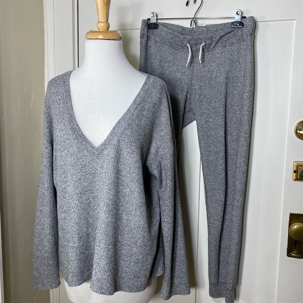 2pc Monrow Gray V-Neck Top and Drawstring Jogger Pants Set HT0664 S